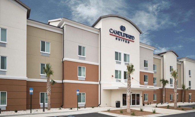 Fort Walton Beach Hotel | Candlewood Suites - Ft Walton Bch - Hurlburt Area by IHG