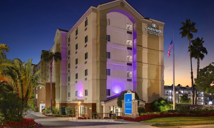 Anaheim Resort Hotel | Candlewood Suites Anaheim - Resort Area by IHG