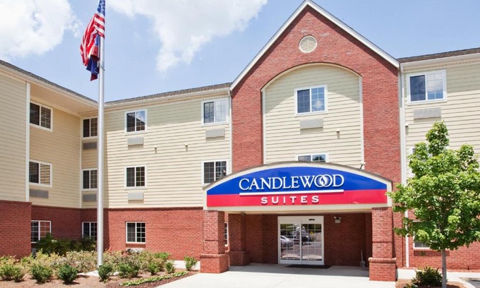 Augusta Hotel | Candlewood Suites-Augusta by IHG