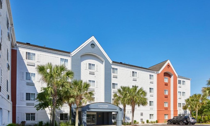 North Charleston Hotel | Candlewood Suites Charleston-Northwoods by IHG