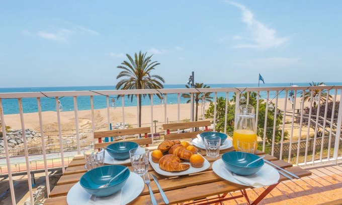 Canet de Mar Apartamento | 76 m² Apartamento ∙ 4 habitaciones ∙ 7 personas
