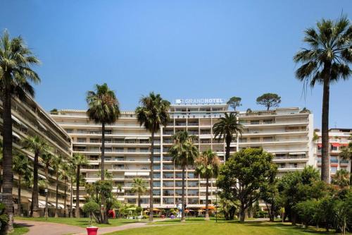Cannes City Centre Apartamento | Cannes Luxury Rental - Stunning apartment with terrace to rent Grand Hotel