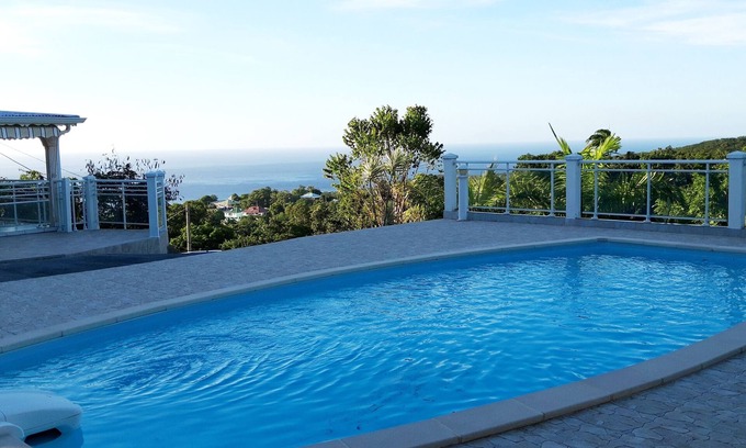 Pointe-Noire Villa | CANOPUS VILLA MAR Y MONTAÑA Pointe-Noire GUADALUPE