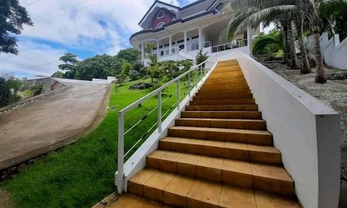 Dalaguete Villa | Canoy's Mansion 4-Bed Villa in Dalaguete