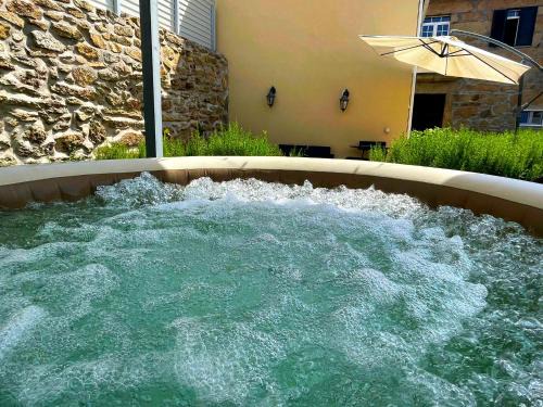 Almeida Casa | Cantinho D'Aldeia - Jacuzzi
