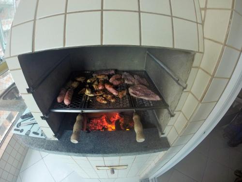 Aviacao Apartamento | Cantinho do Churrasco - Varanda Gourmet a 60 mts praia