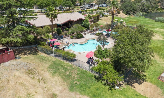 Winters Otro | Canyon Creek Resort