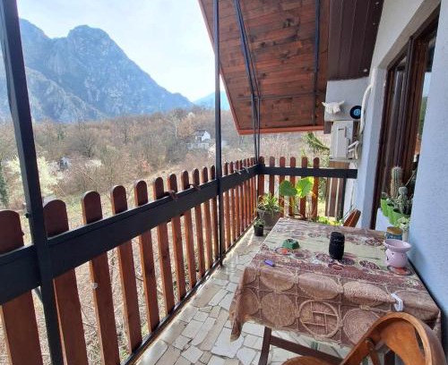 Dolna Matka Apartamento | Canyon Matka Nature Apartments with a terrace