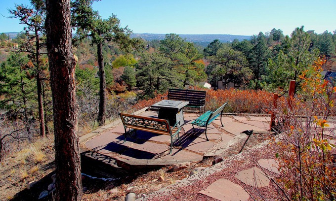 Northwest Colorado Springs Apartamento | Canyon Retreat in the City