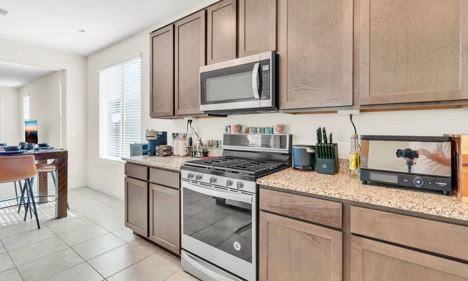 Maricopa County Casa | Canyon Views, Master Suite KING bed, Pet Friendly!
