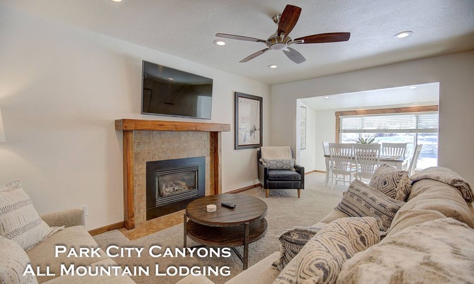 South Snyderville Basin Condominio | Ver cañones 19: a pie del ascensor Cabriolet de este bonito acabado 2 cama
