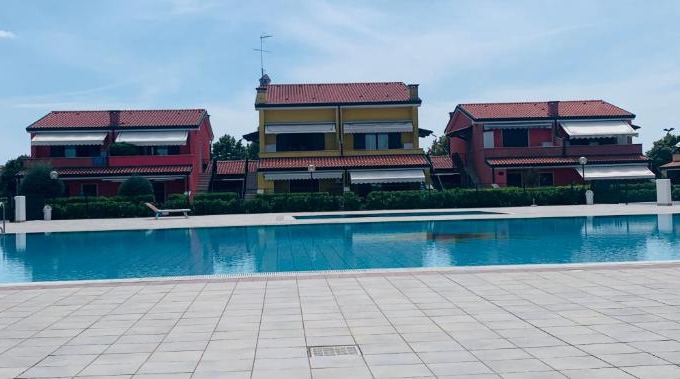 Caorle Apartamento | Caorle Villaggio & piscina