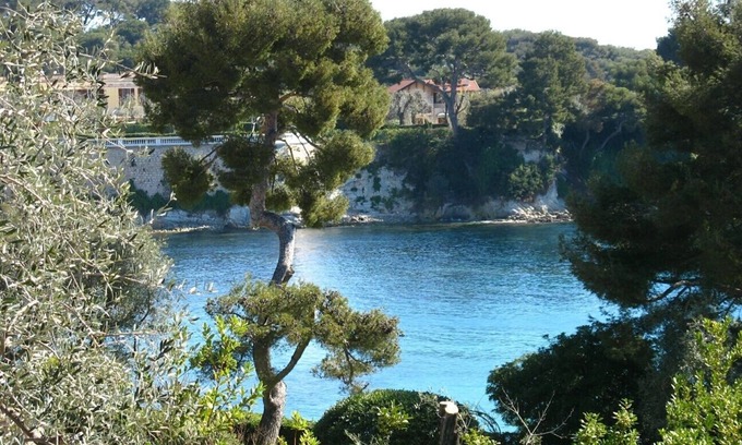 Cap-Ferrat Casa | CAP FERRAT, A 100 m DE LA PLAYA Y EL PUERTO, LUJOSA Y CONFORTABLE CASA DE PUEBLO