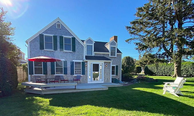 Hyannis Port Casa | Cape Beach House Getaway * Steps to an Ocean Beach