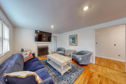 South Yarmouth Casa | Cape Cod Playhouse
