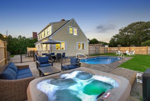Hyannis Casa | Cape Escape