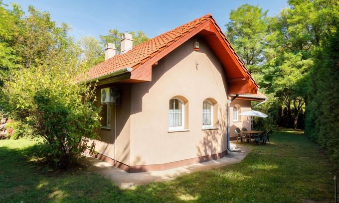 Balatonoszod Casa | Capella by Interhome