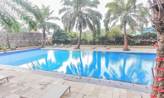 Pekayon Jaya Hotel | Capital O 94796 Apartment Mutiara Bekasi