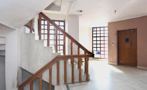 Jabalpur Hotel | Capital O Kartik