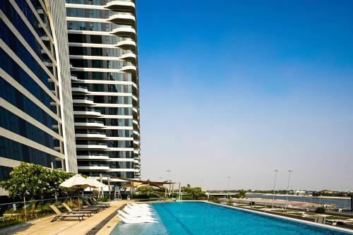 Capital Centre Hotel | Capital Suites Hotel Apartments