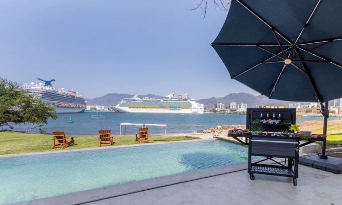 Marina Vallarta Complejo | Capitalia Tres Mares Beach Residences & Marina