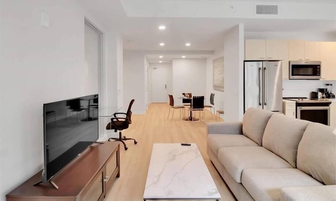 Buzzard Point Apartamento | Capitol 1DenBR in heart of Navy Yard | Historic Waterfront