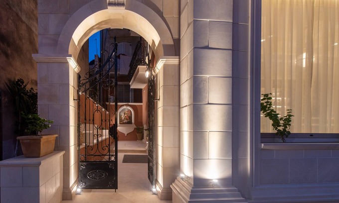 Zakynthos Town Hotel | Capolavoro Suites