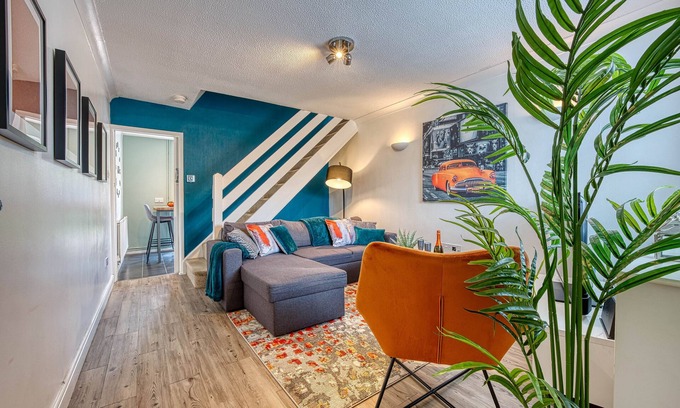 Loughborough Casa | CAPRI 13 SA - Contemporary Home with free Parking * Near M1 & Uni *Long Stay