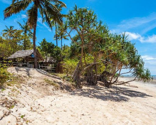 Pangani Cabina | Capricorn Beach Cottages