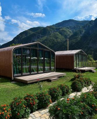 Theth Otro | Capsule House Theth