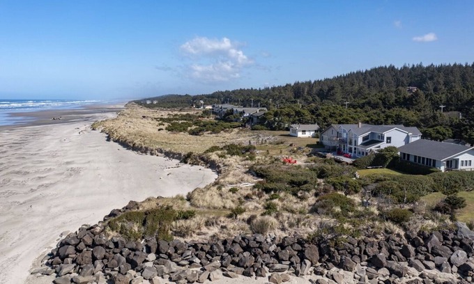 Waldport Casa | Frente al mar, acceso privado a la playa, wifi, bañera de hidromasaje, pozo de fuego, 6 habitaciones, capacidad para 14
