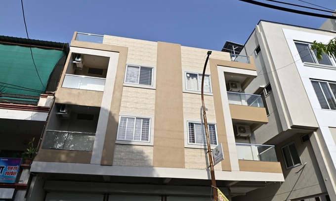 Indore Apartamento | Captain Gogo is your cozy home base for work, rest, or a little fun!