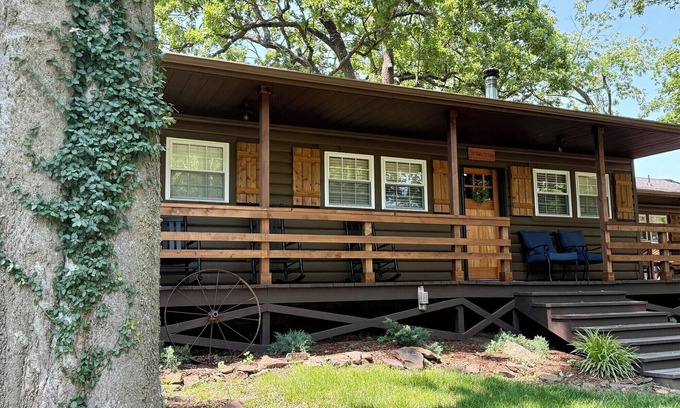 Cleora Cabina | Captains Cottage is the perfect retreat