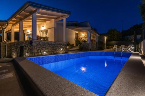 Artatore Villa | Captains Home