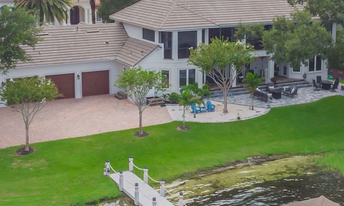 Windermere Casa | Captains Lake House