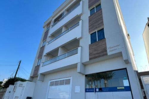 Meia Praia Apartamento | Captiva Beach - 400m da PRAIA - WiFi - Vaga Coberta