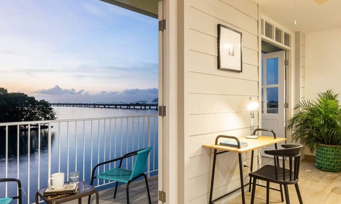 Casco Viejo Apartamento | Captivating 1BR With Balcony in Panama