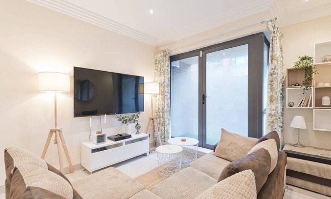 North Wall Apartamento | Captivating 2-Bed Apartment in Dublin 1