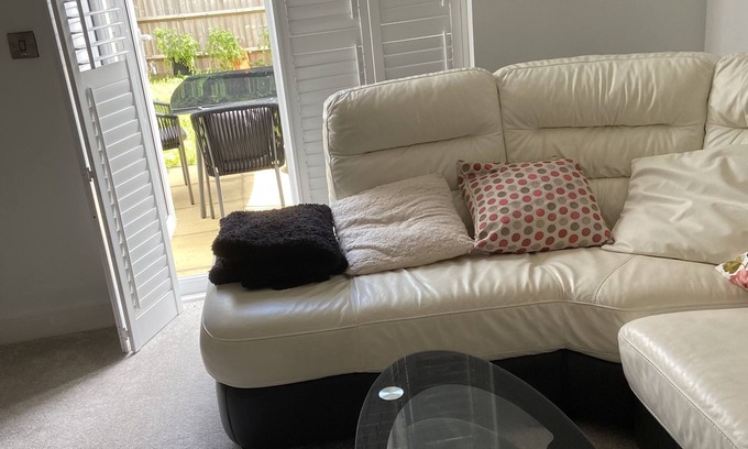 Wolverhampton Casa | Captivating 2-bed House in Wolverhampton