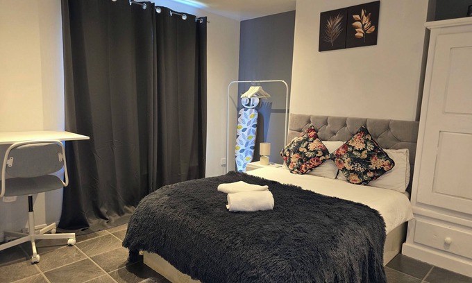 Ferndale Casa | Captivating 4 Bedroom House