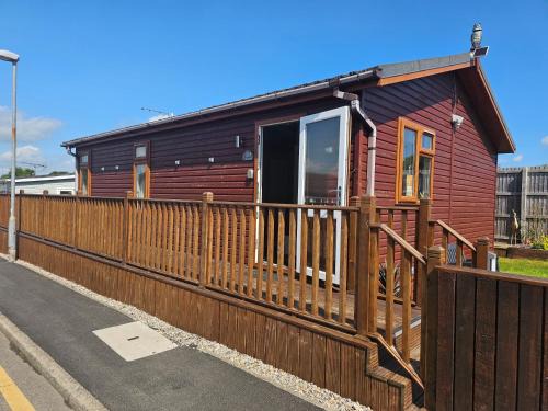 Bridlington Casa | Captivatingly Stunning 2-Bed Cabin in Bridlington
