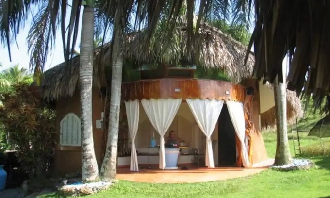 Sanchez Villa | CARACOLES HOUSE BAHIA CHIQUITA SAMANA