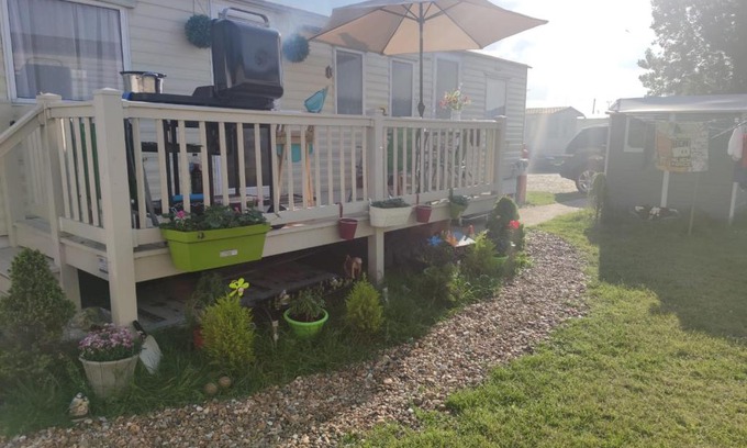 Felixstowe Casa | Caravan