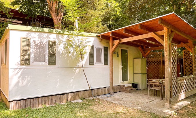 Palazzuolo sul Senio Alquiler De RV | Caravana "Le Sorgenti - Mobile Home 46" con vistas a la montaña, jardín privado y aire acondicionado