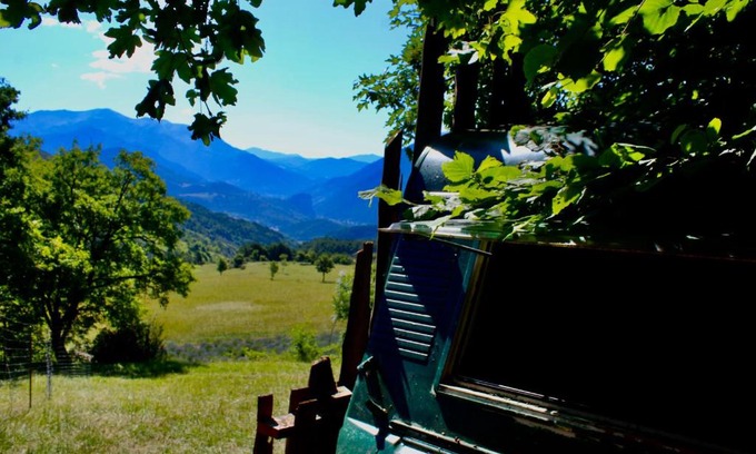 Castellane Otro | Caravane en pleine nature à l’élevage du Roc
