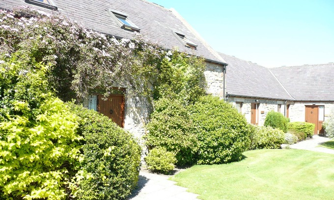Elgin Cabaña | Carden Holiday Cottages