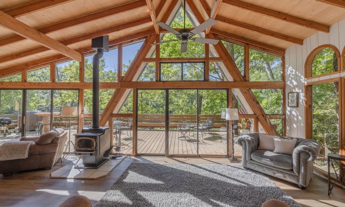 Innsbrook Chalet De Esquí | Cardinal Hideout by Innsbrook Vacations!