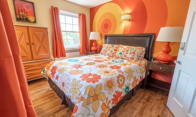 Cornwall Cama Y Desayuno | Cardinal Inn ~ Retro Room