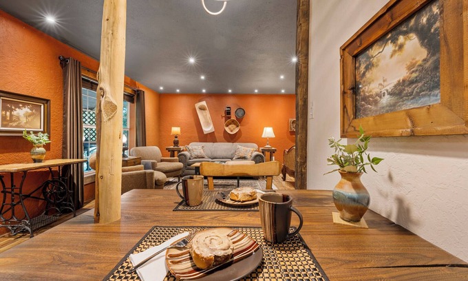 Waco Cabaña | Cardinal’s Calln A Tiny House in Woods ★