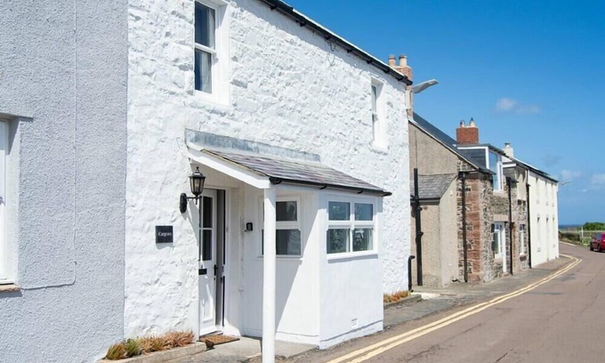 Craster Cabaña | CARGOES, pet friendly, country holiday cottage in Craster
